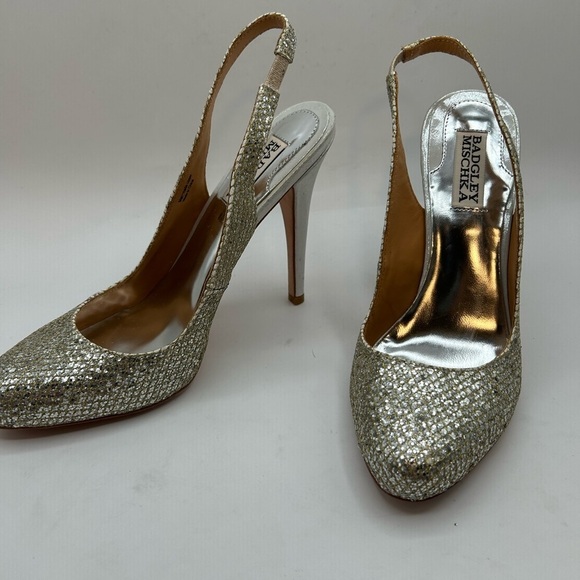 BADGLEY MISCHKA WOMEN'S KISS KISS SLINGBACK PUMP GOLD GLITTER US SIZE 8 MEDIUM - Picture 4 of 13
